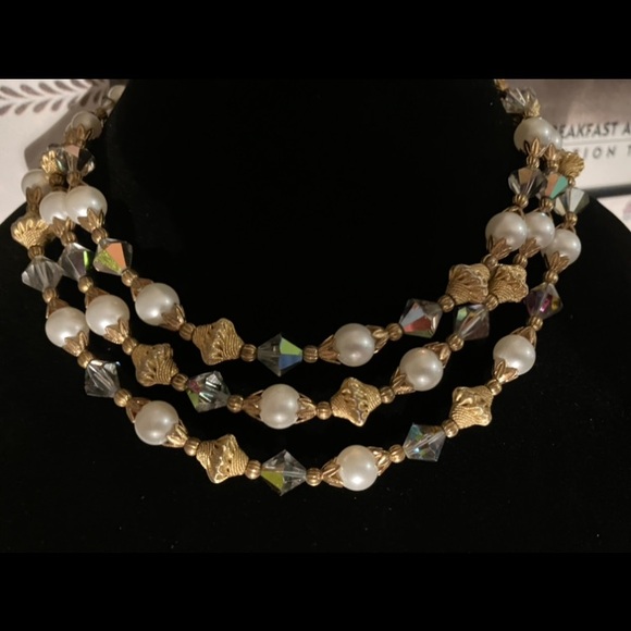 1940’s genuine Aurora Borealis and detailed gold beaded stunning necklace - Picture 2 of 5